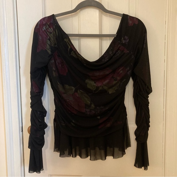 Dee Elly boho top with ruching and floral underlay lining - Picture 1 of 7